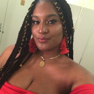 Meet your Posher, Fernanda